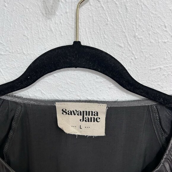 SAVANNA JANE Boho Top Blouse Sz L Metallic Gray Embroidered Aztec Print V Neck - Picture 8 of 12